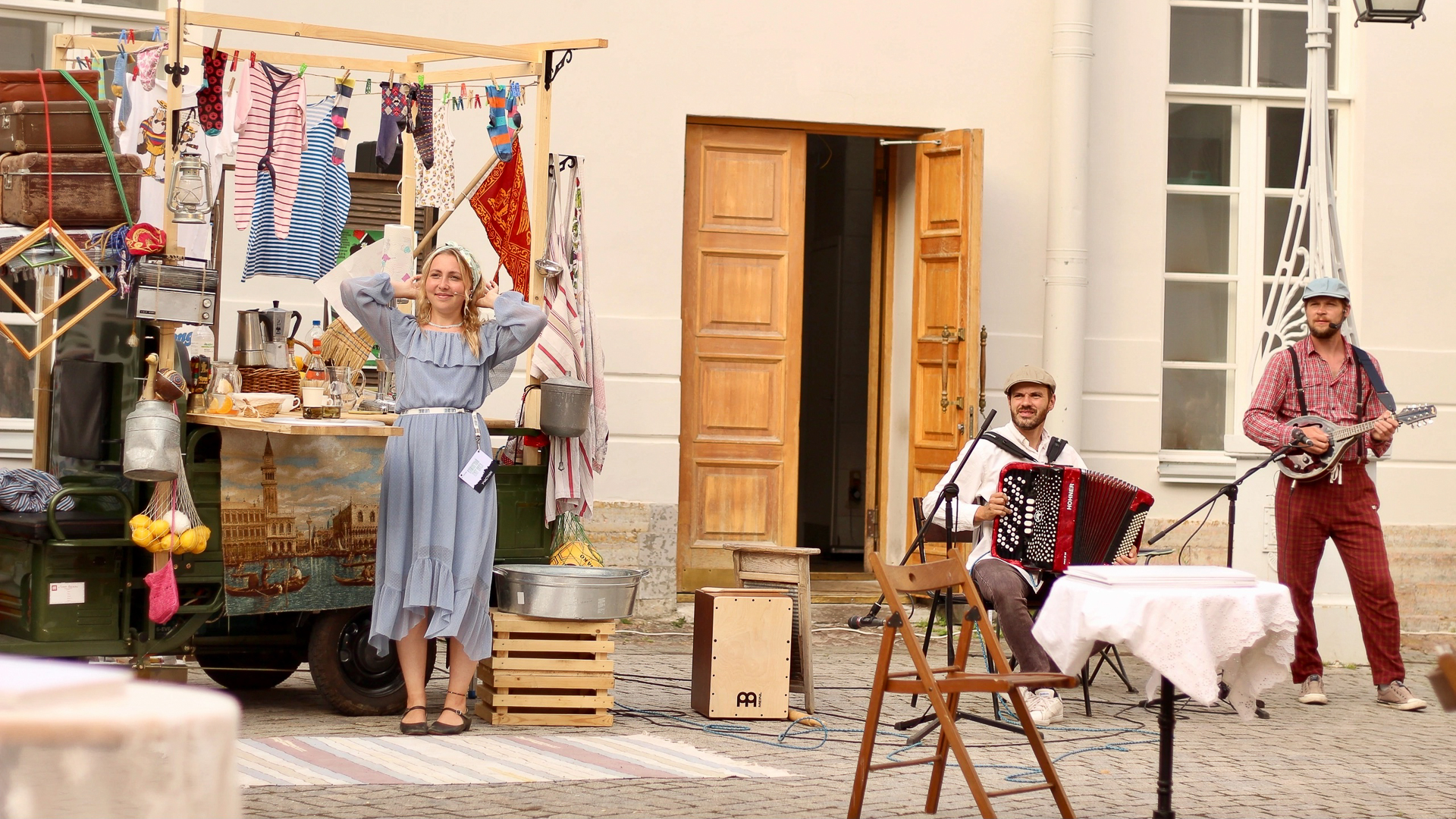 Невероятные приключения и… в России – афиша