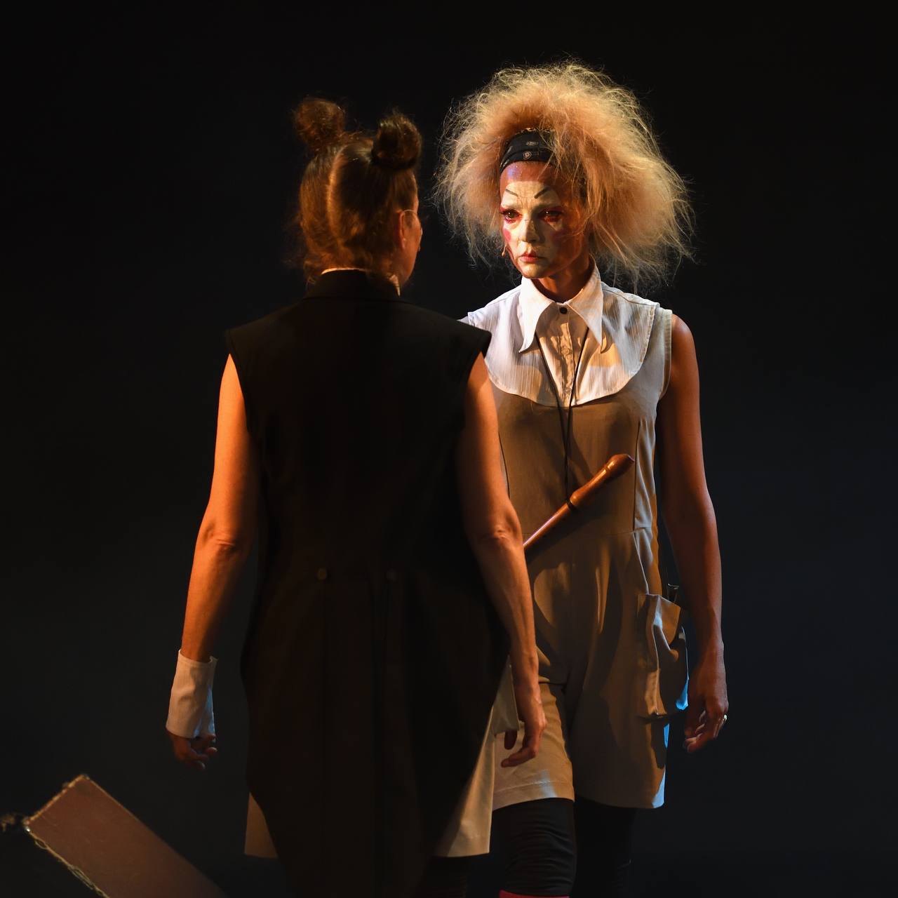 Красный платок – афиша