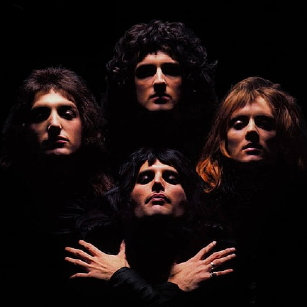 Queen Symphony. Концерт при свечах и звездах