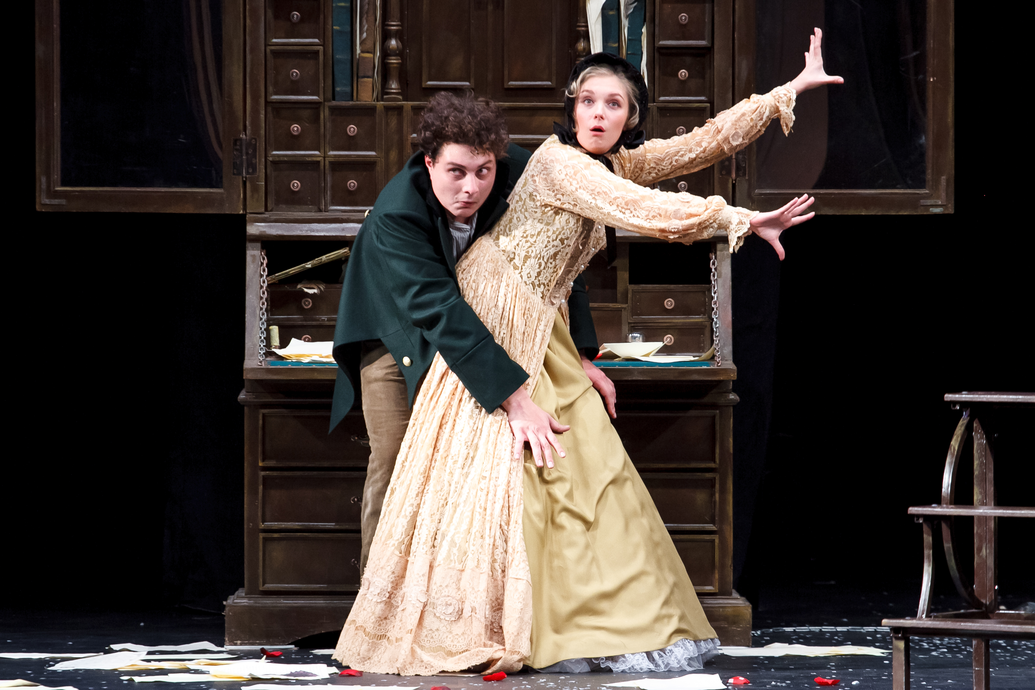 С кем поведешься... – афиша