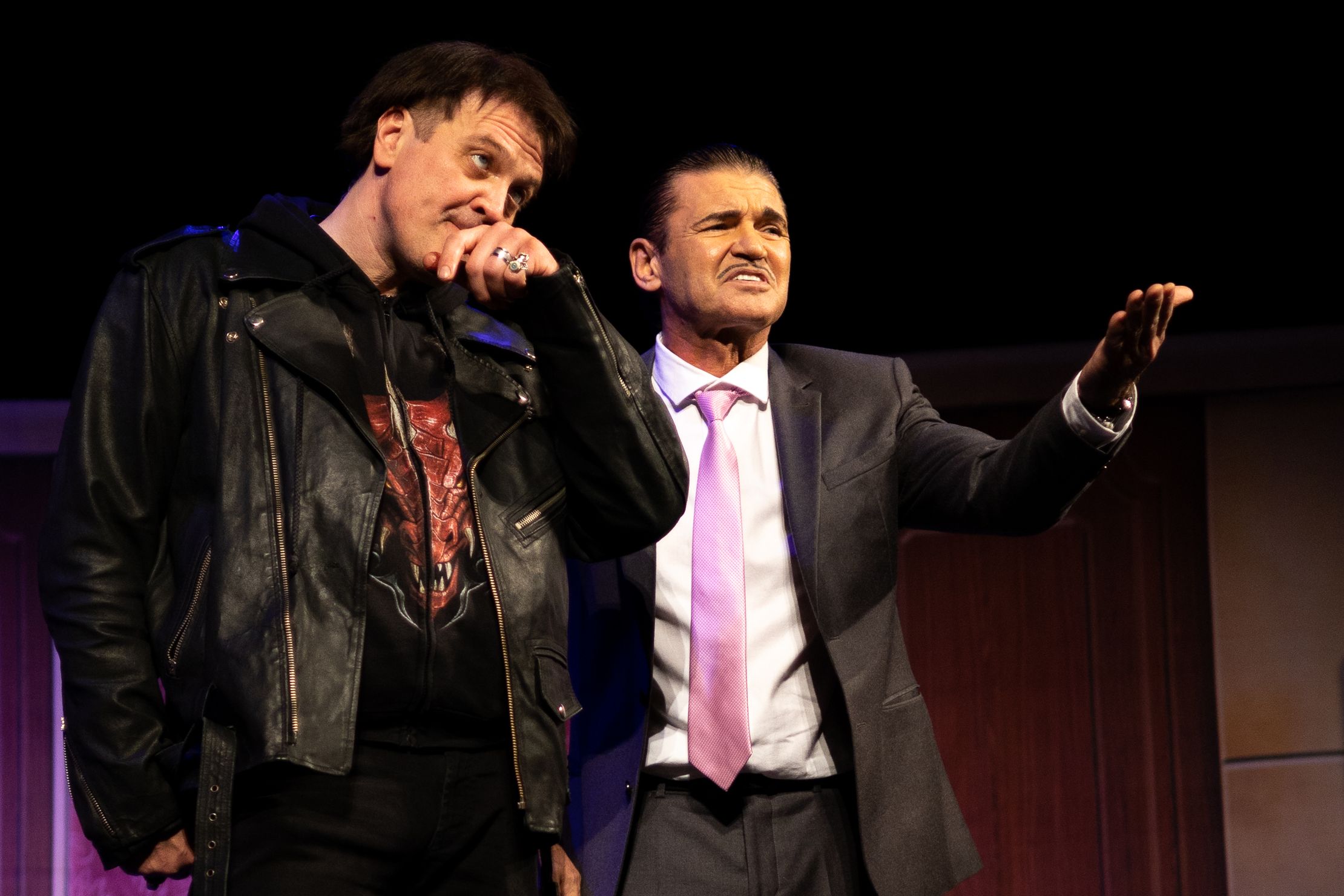 Двое в лифте, не считая текилы – афиша