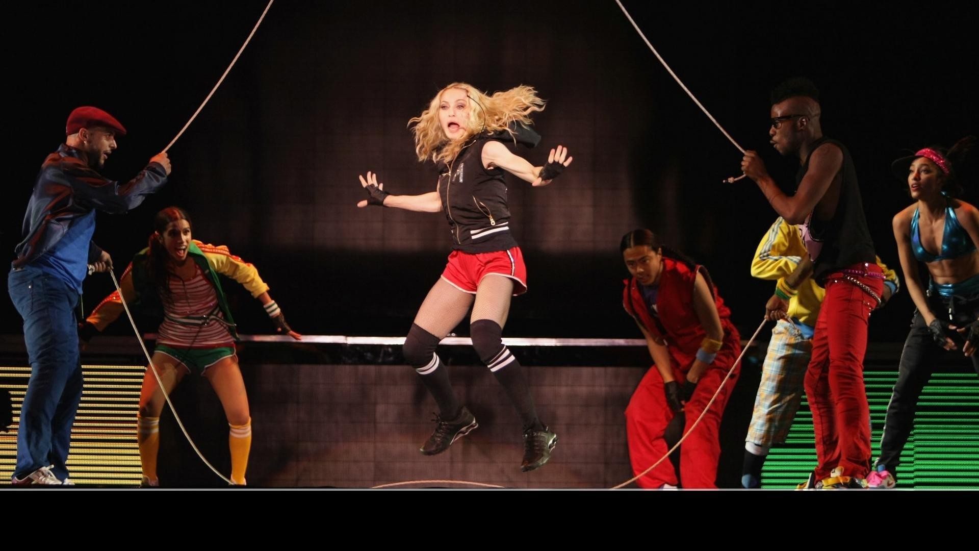 Madonna: Sticky & Sweet Tour – афиша