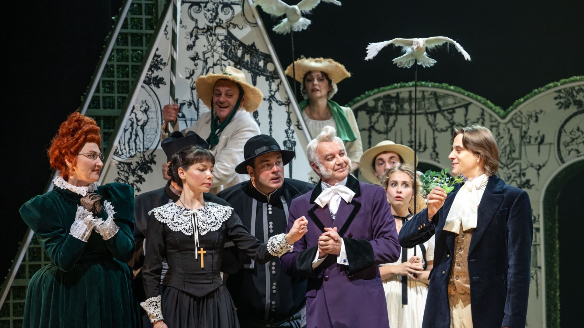 Теткинодағы егде жастағы әйелдермен топтық сексті көріңіз Порнодағы неміс аналар