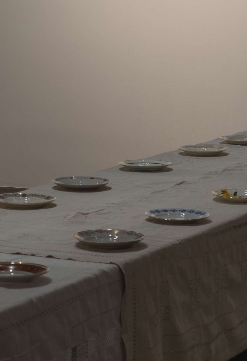 Все напоказ? – афиша