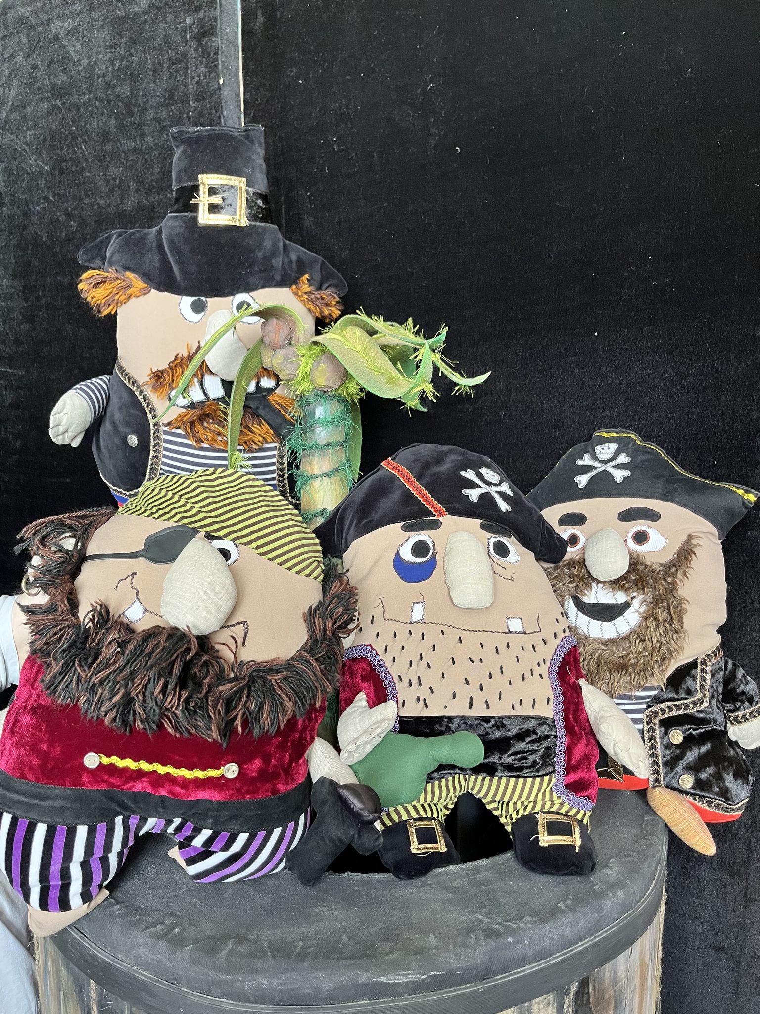 Приключения веселых пиратов – афиша