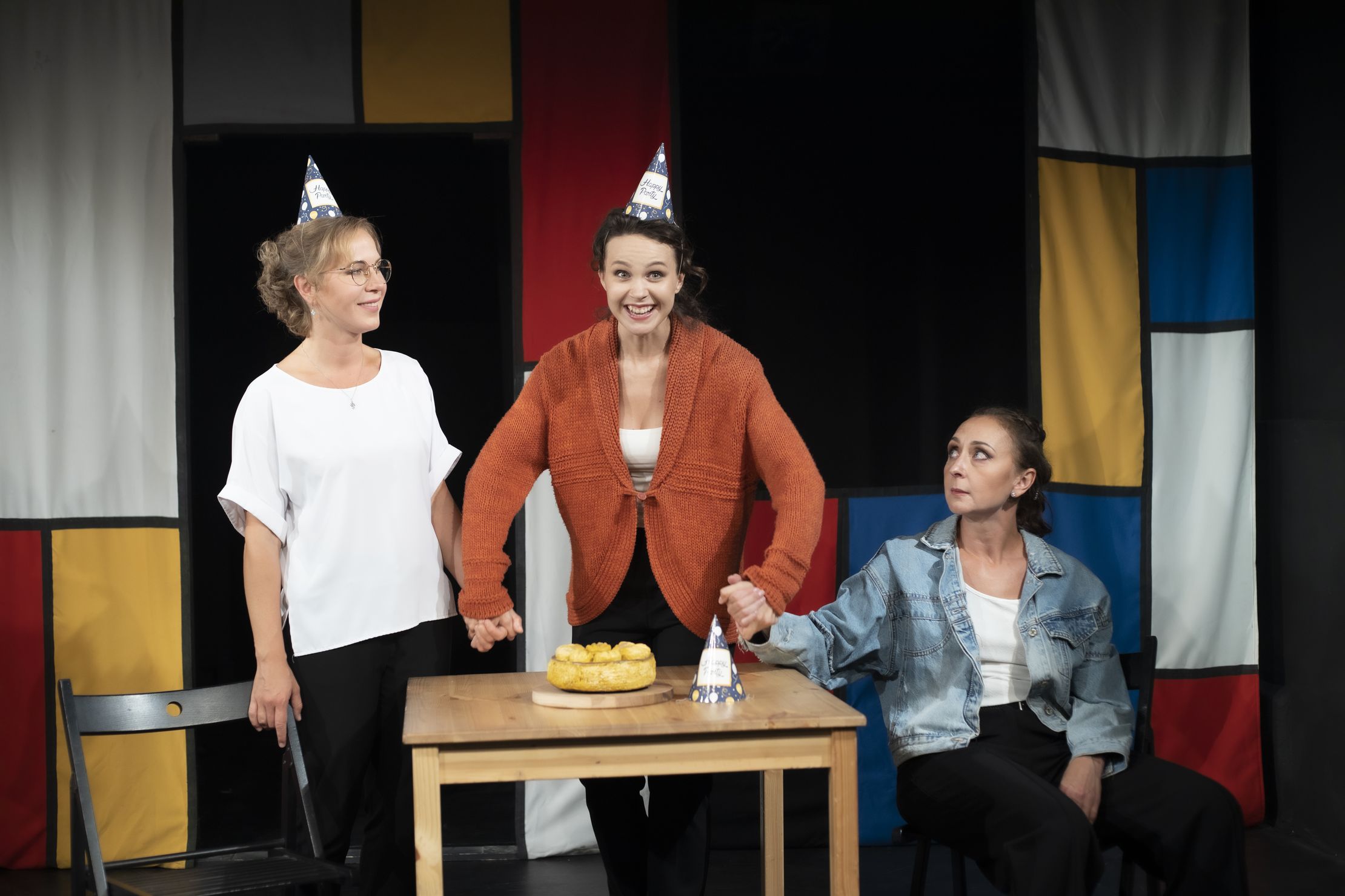 Все о женщинах – афиша