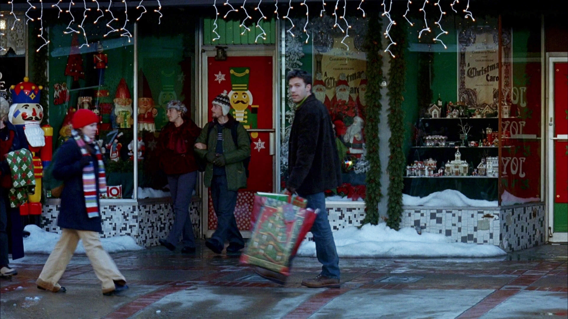 Рождественская надежда фильм 2018. Рождество с придурками фильм 2004. Рождественский экспресс мультфильм. Рождество в 2004 году. Любовь на рождество.