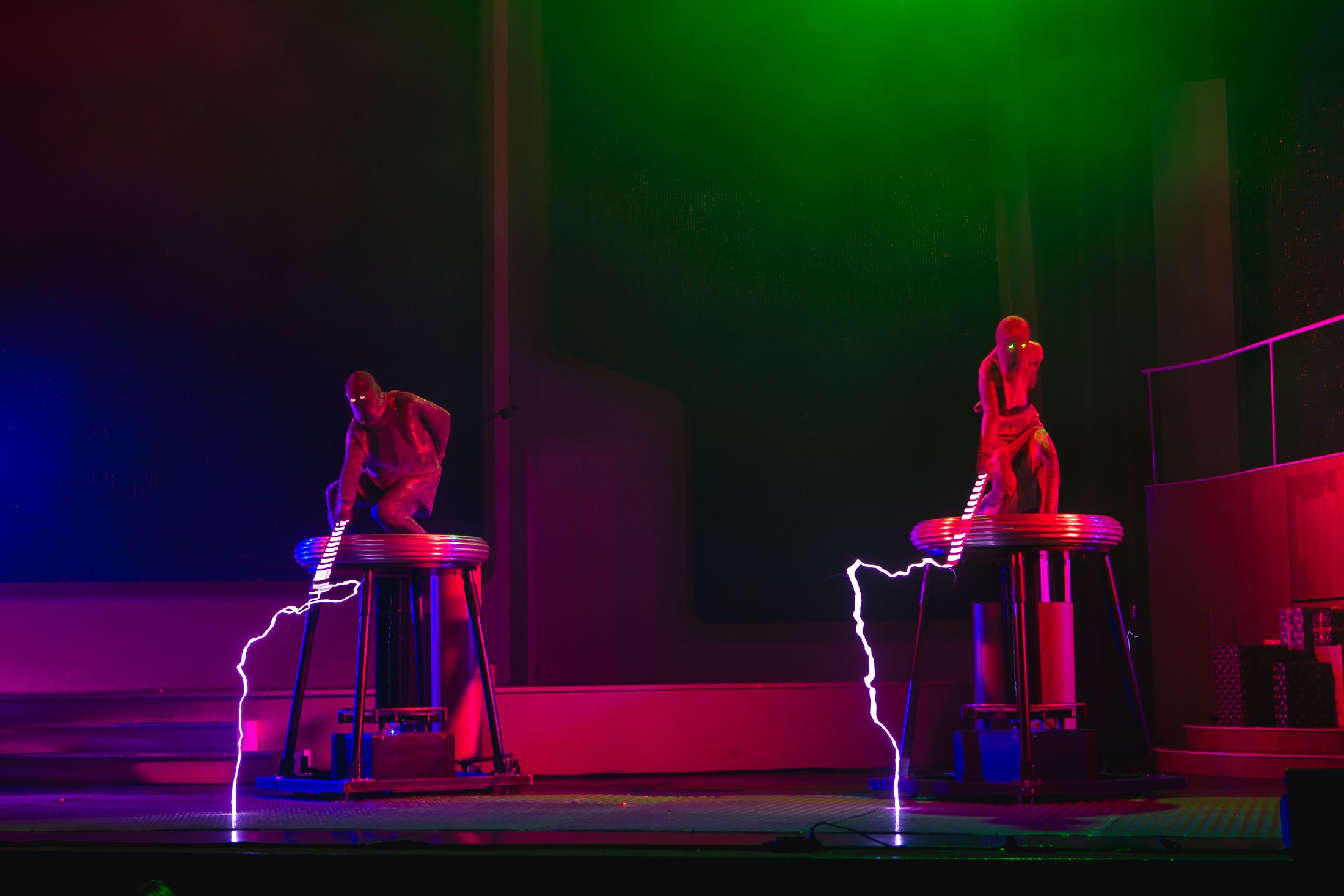 Научная елка Wow! How? – афиша