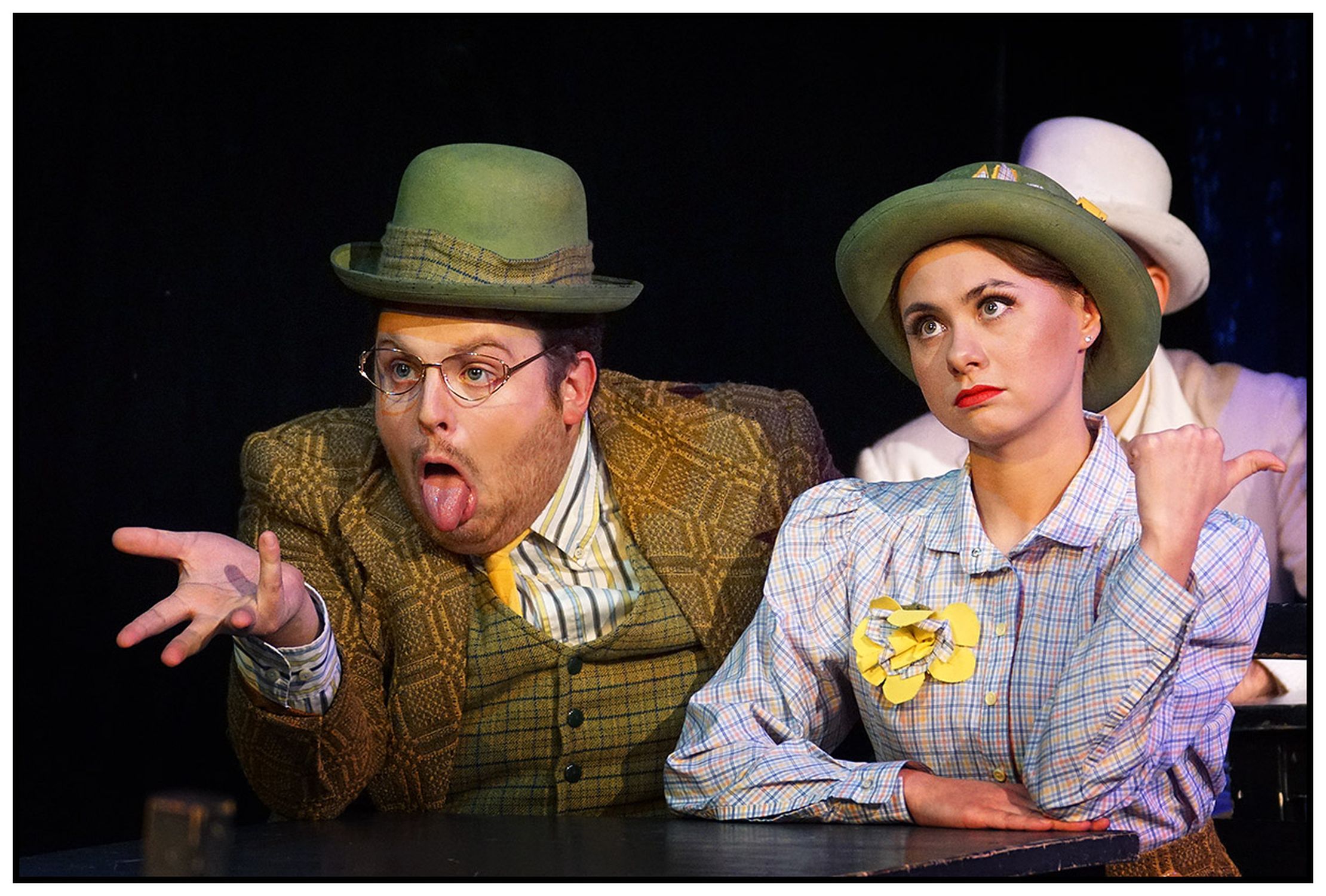 Лысая певица – афиша