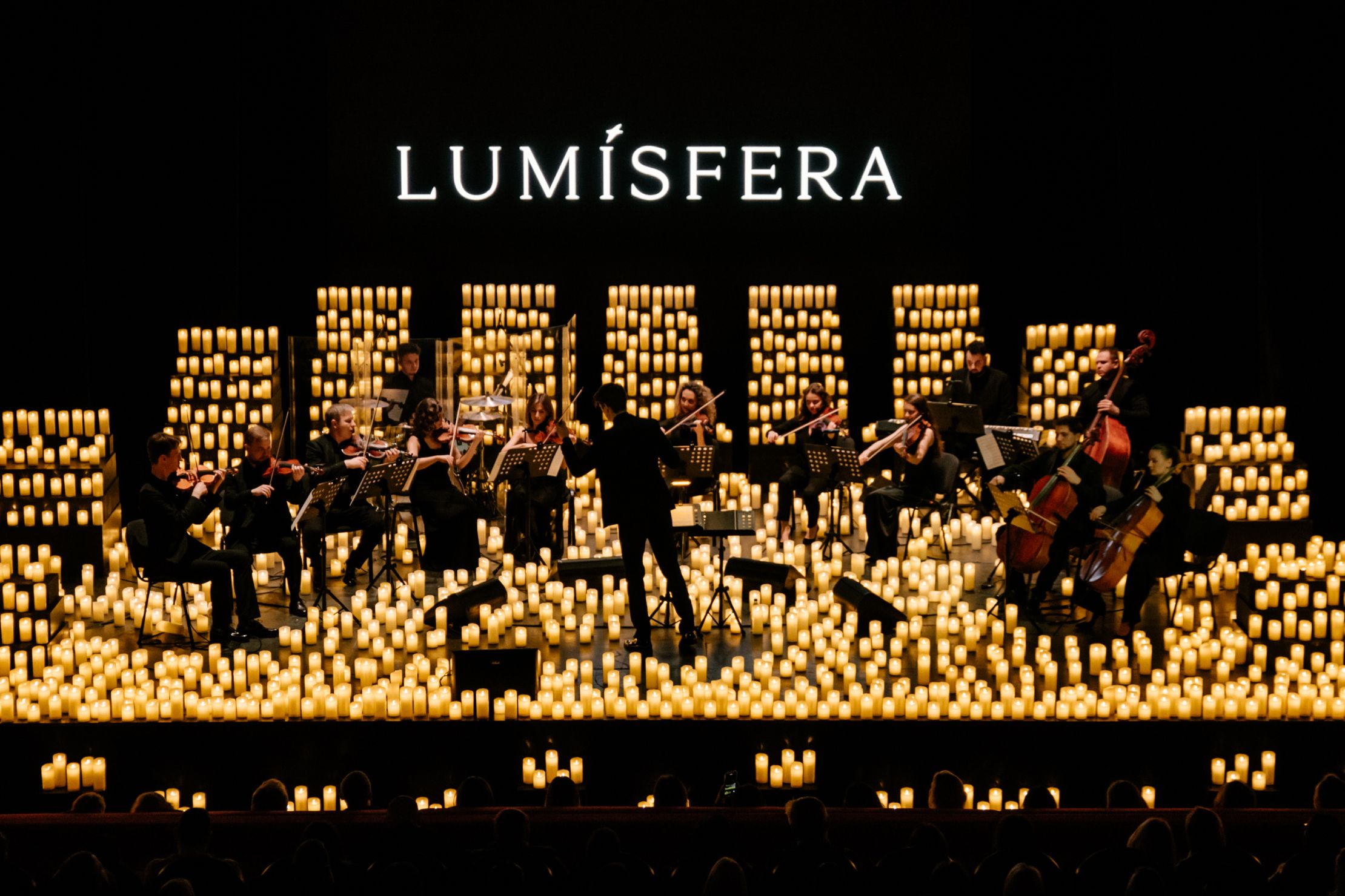 Lumisfera. Cимфония любви. В сиянии 3000 свечей. – афиша