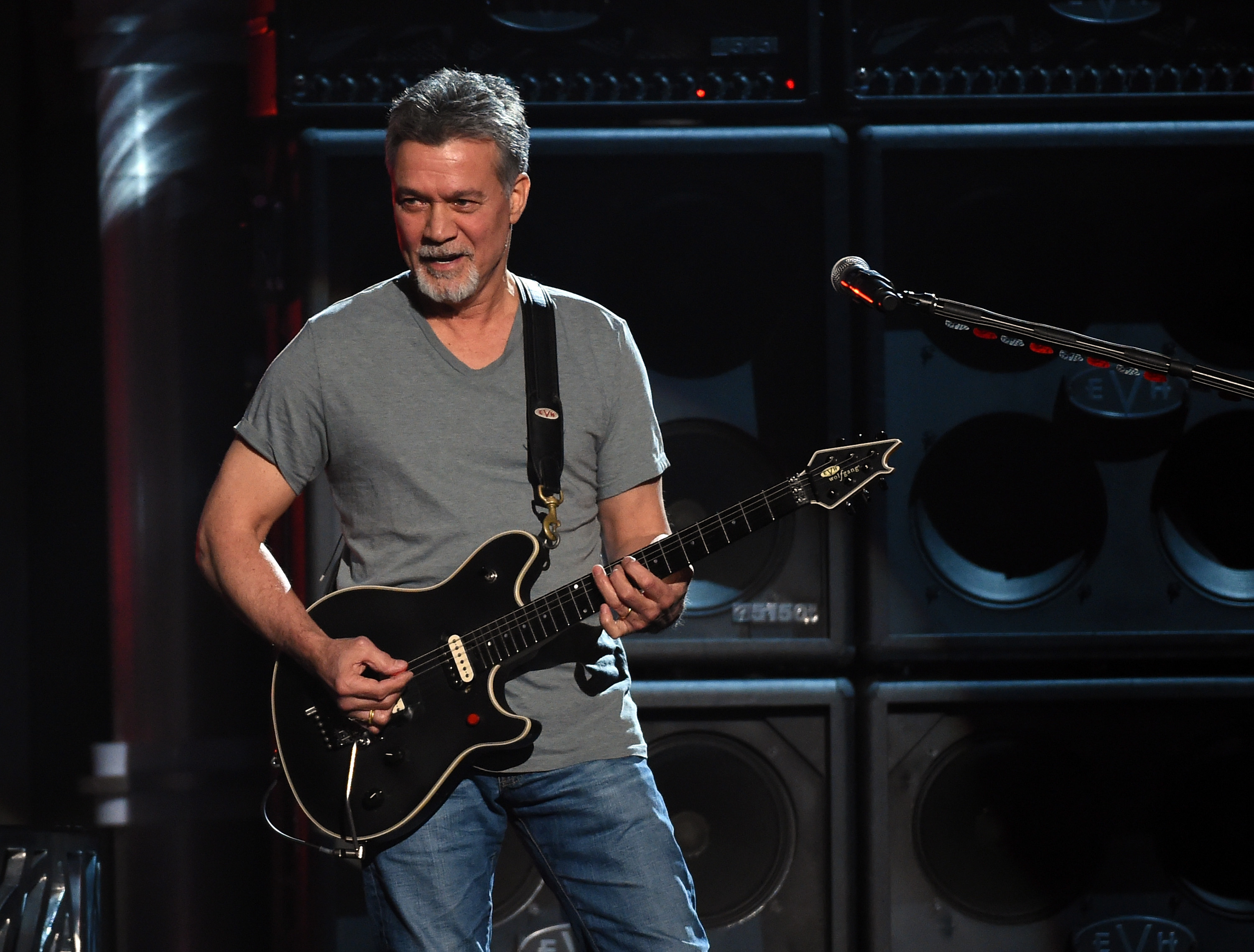 Эдди Ван Хален (Eddie Van Halen) биография, афиша концертов, фото |  Afisha.ru