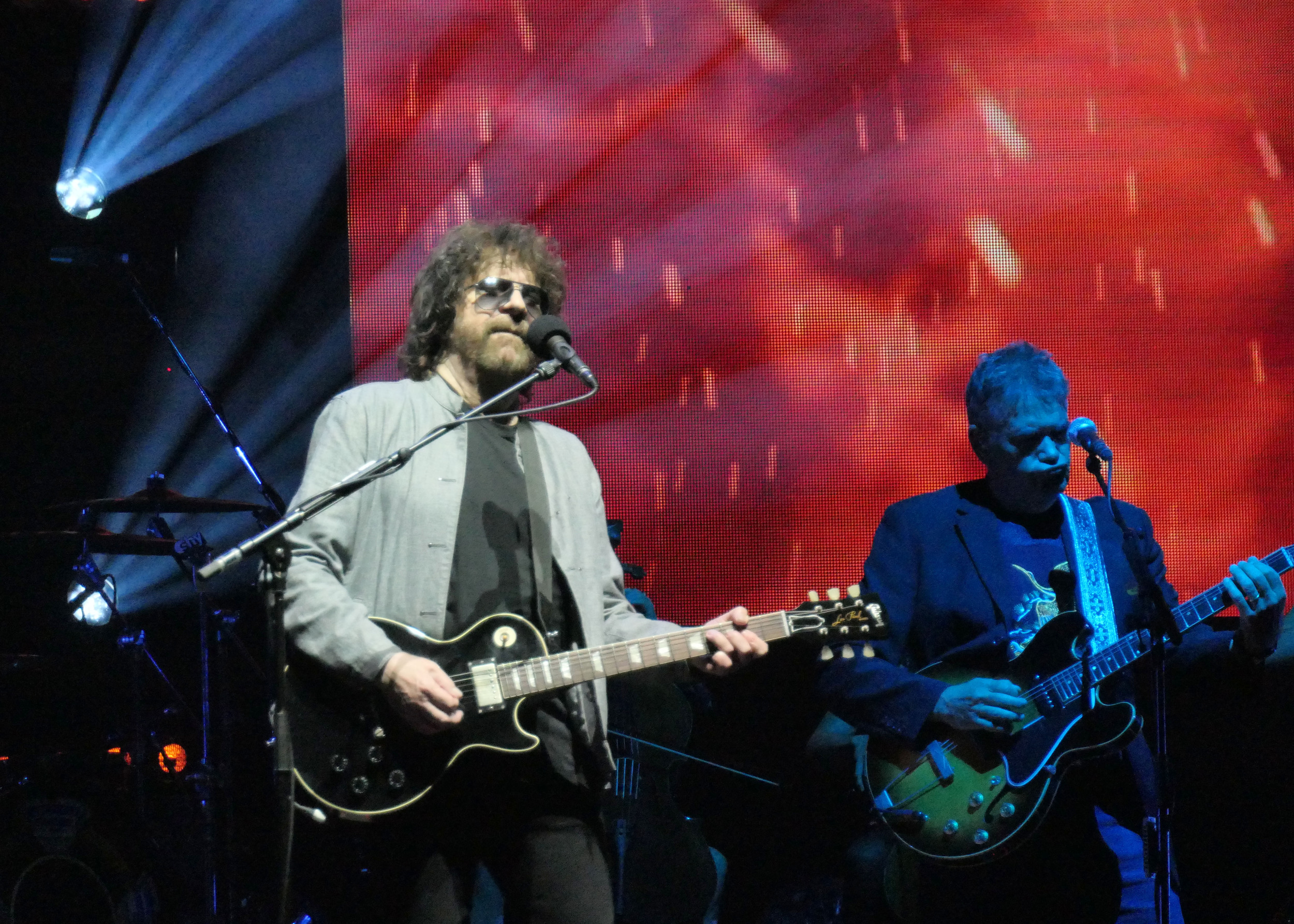 Цирковое шоу. Ело шоу. Ело шоу. Кабаре le rouge. Елка на мосфильме 2022.