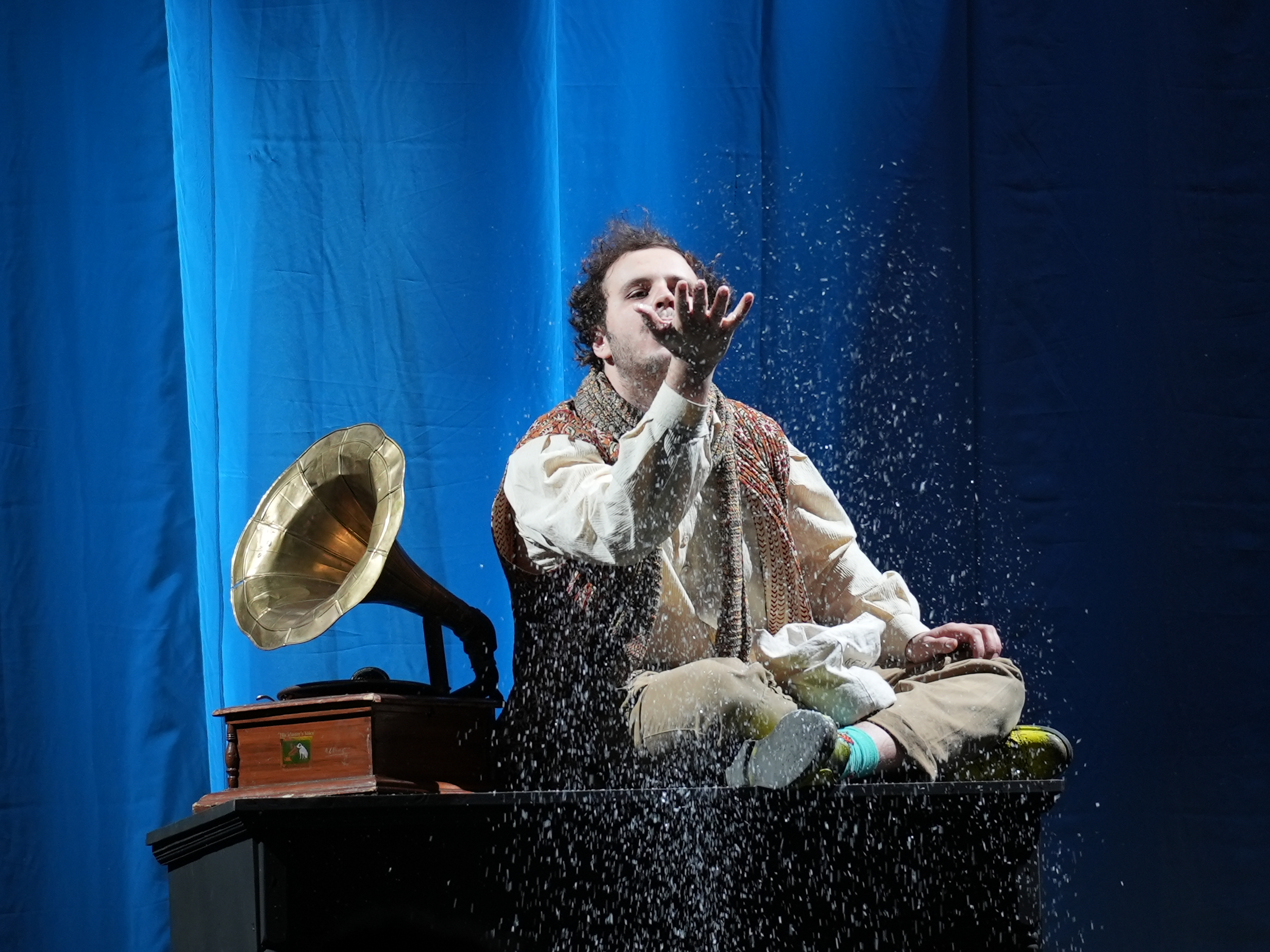 Обыкновенное чудо – афиша