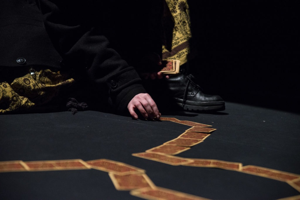 Одиночество – афиша