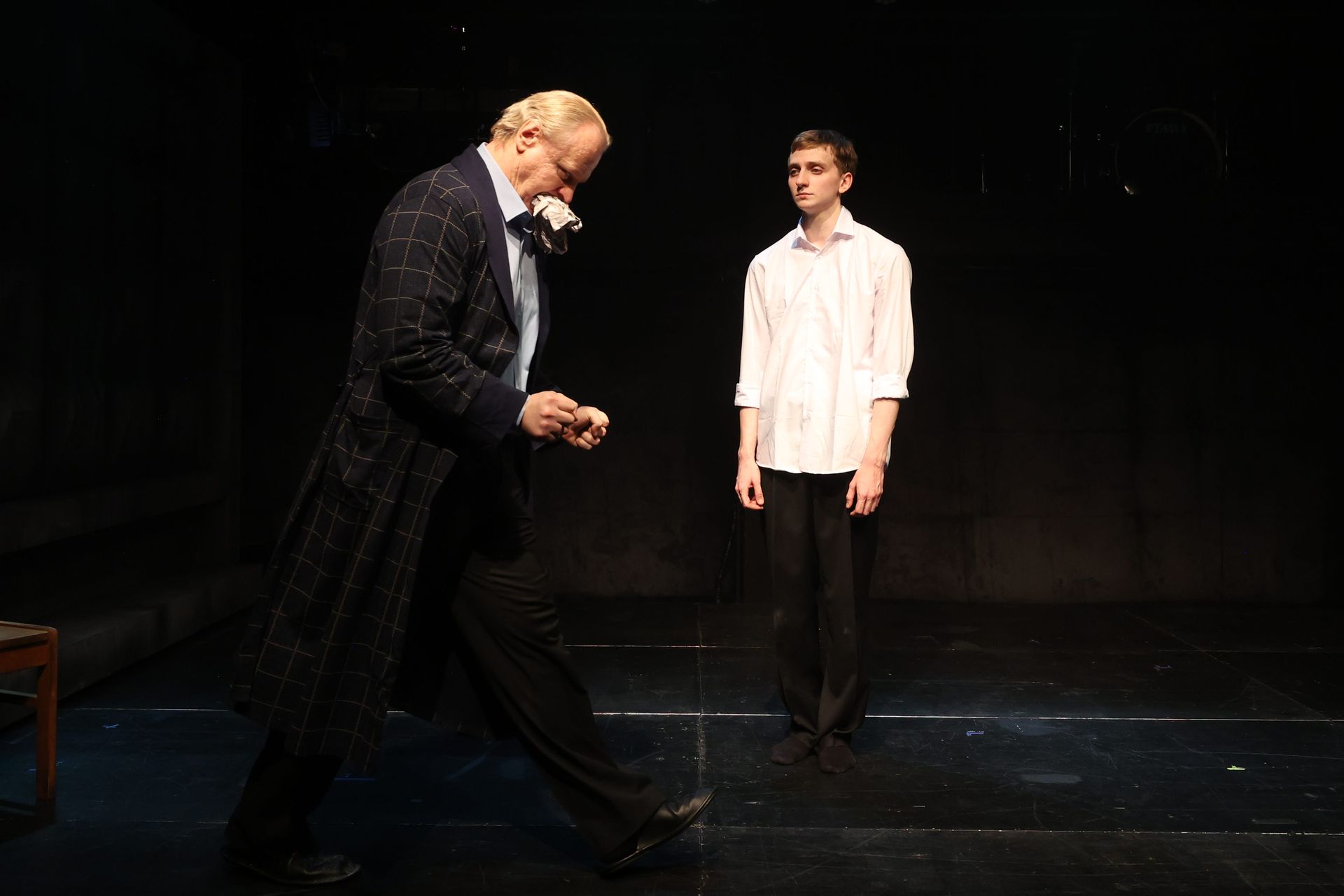 Курьер – афиша