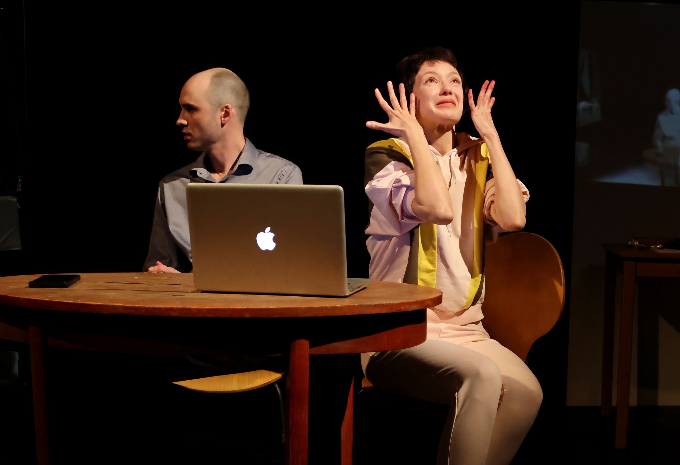 Видеоклуб – афиша