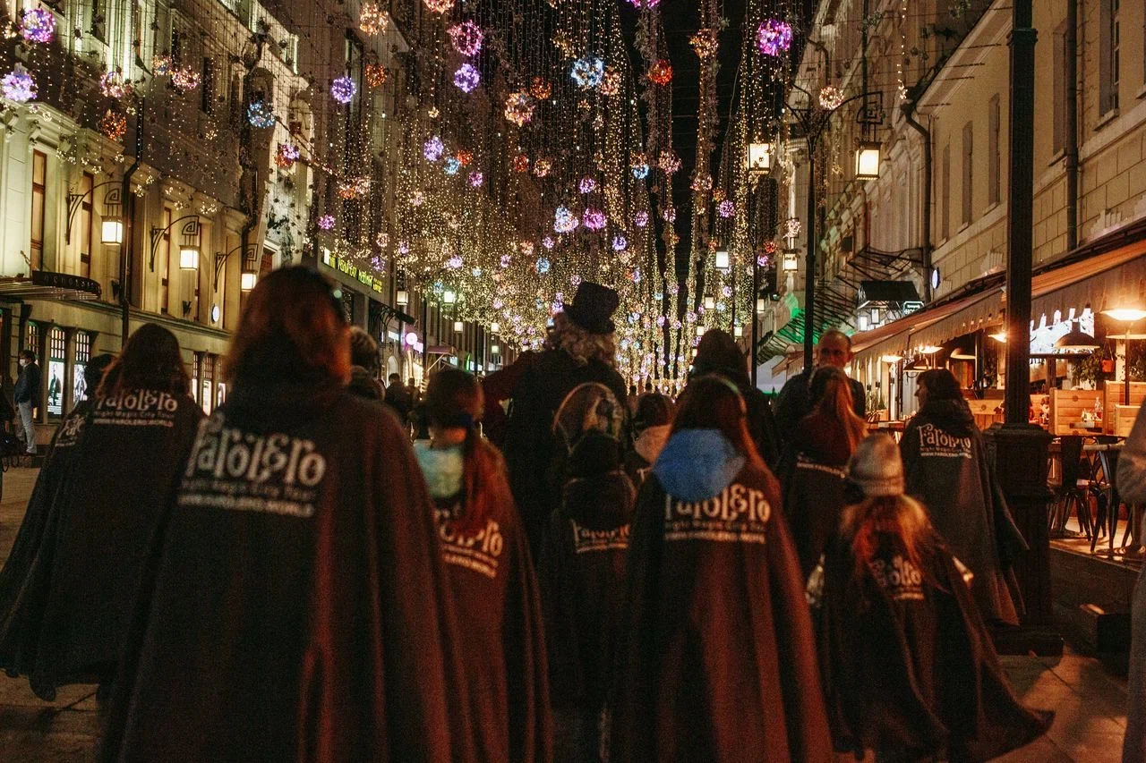 Блистательный центр Москвы с Фаролеро – афиша