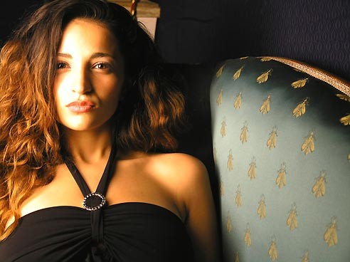 Теона Дольникова – фото