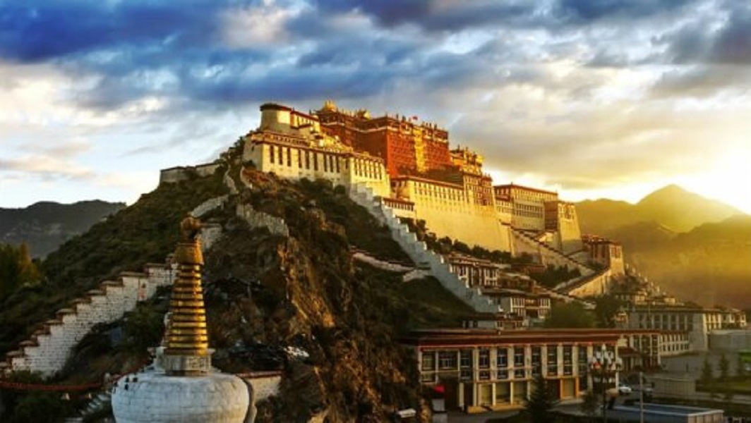 Небо Тибета – афиша