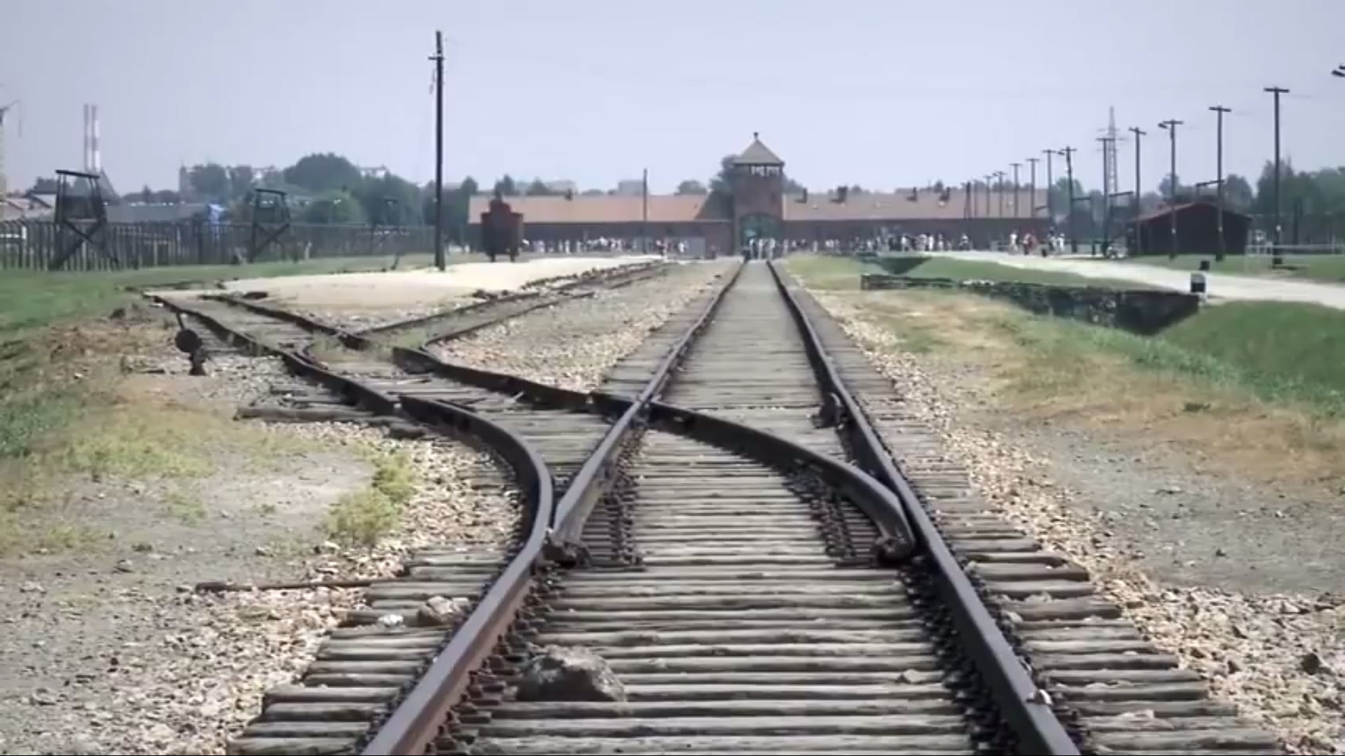 Возвращение в Освенцим – афиша